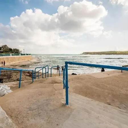 Sea View 2 Bedroom דירה *