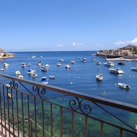 Sea View 2 Bedroom Apartment