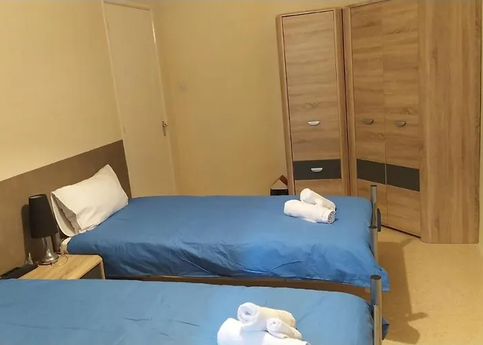 Sea View 2 Bedroom * Marsaskala