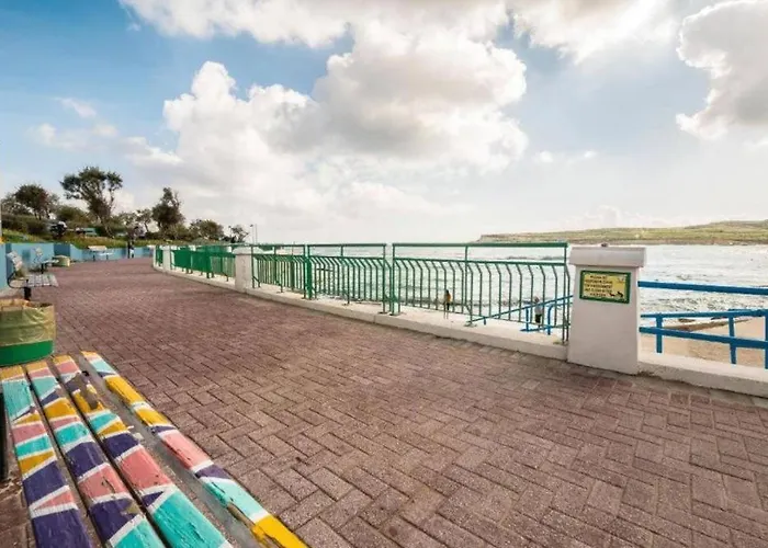 Sea View 2 Bedroom Apartment Marsaskala