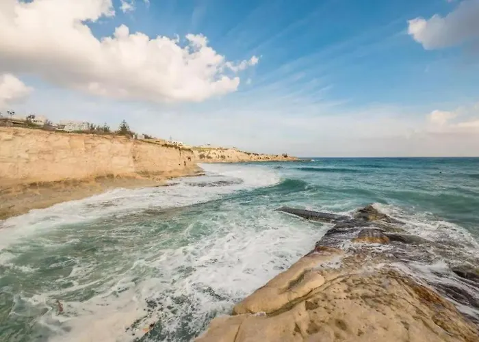 Sea View 2 Bedroom * Marsaskala