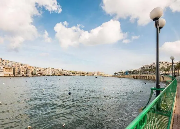 Sea View 2 Bedroom Apartment